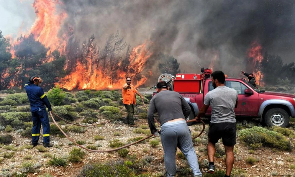 Δύσκολη μέρα! Συναγερμός στην Πυροσβεστική- Φωτιά τώρα στην Κάρυστο και στην Παιανία- Επιχειρούν επίγεια και εναέρια μέσα (Εικόνες- Βίντεο)